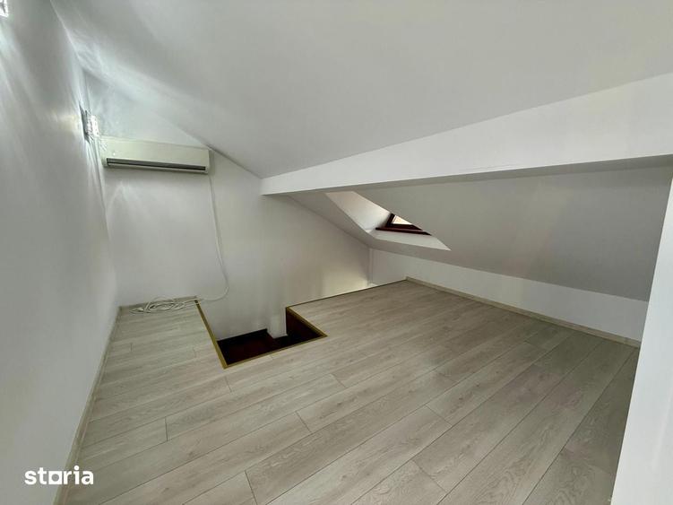 Casă cu 5 camere cu Teren 750 Mp în Bârnova