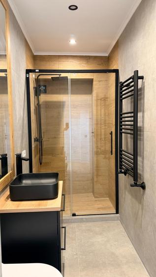 Apartament cu 3 camere decomandat în Unirii