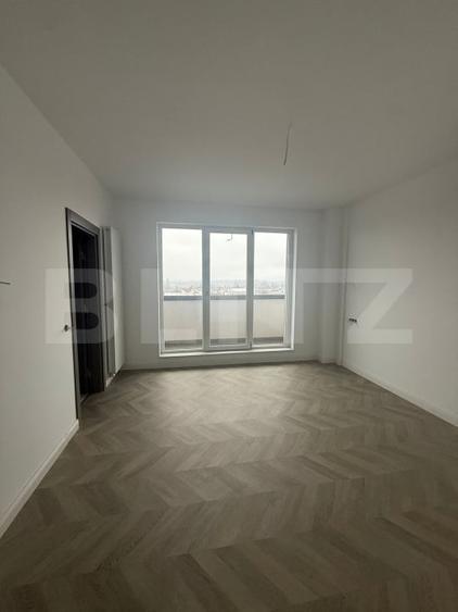 Apartament cu 3 camere decomandat în Micro 6