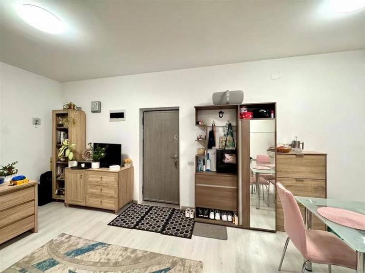 Apartament cu 2 camere decomandat, mobilat în Bartolomeu