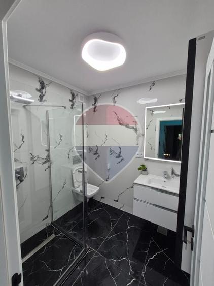 Apartament cu 2 camere semidecomandat, mobilat în Copou