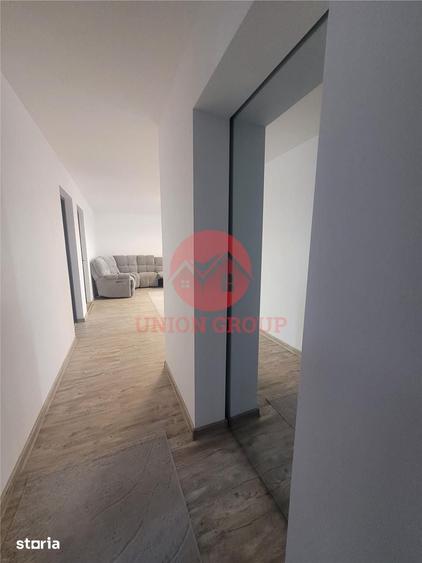 Casă cu 4 camere cu Teren 500 Mp în Castelu