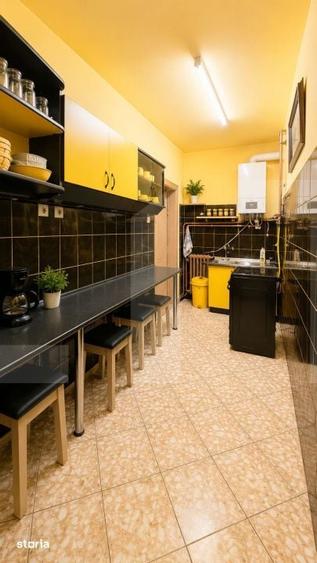 Casă cu 8 camere cu Teren 688 Mp în Pârneava