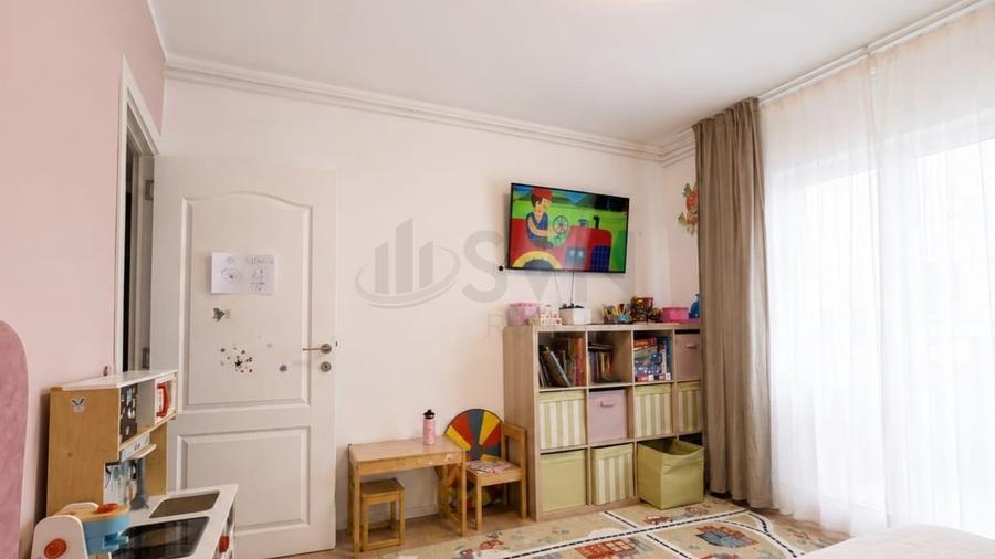 Apartament cu 4 camere decomandat, mobilat în Unirii