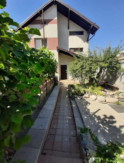 Garsonieră decomandată în Palazu Mare