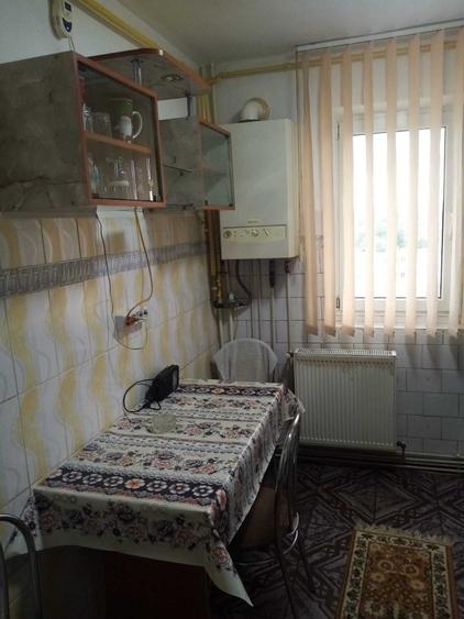 Apartament cu 2 camere decomandat în Exterior Vest