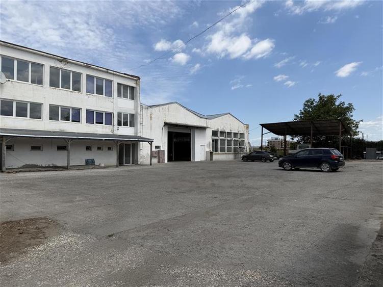 Spațiu industrial, de 1,700 mp, în Bartolomeu