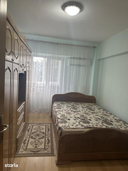 Apartament cu 3 camere decomandat în Câmpina
