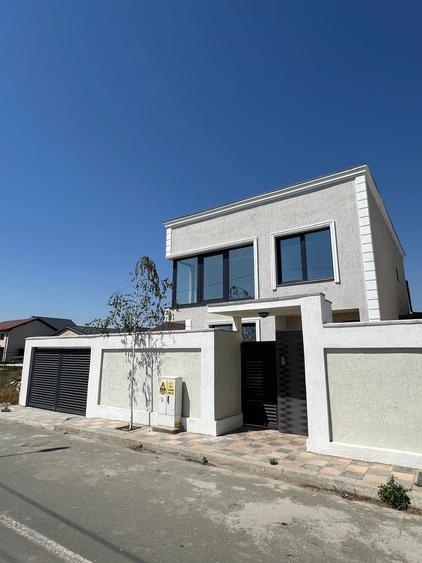 Casă individuală cu 4 camere cu Teren 290 Mp în Lumina