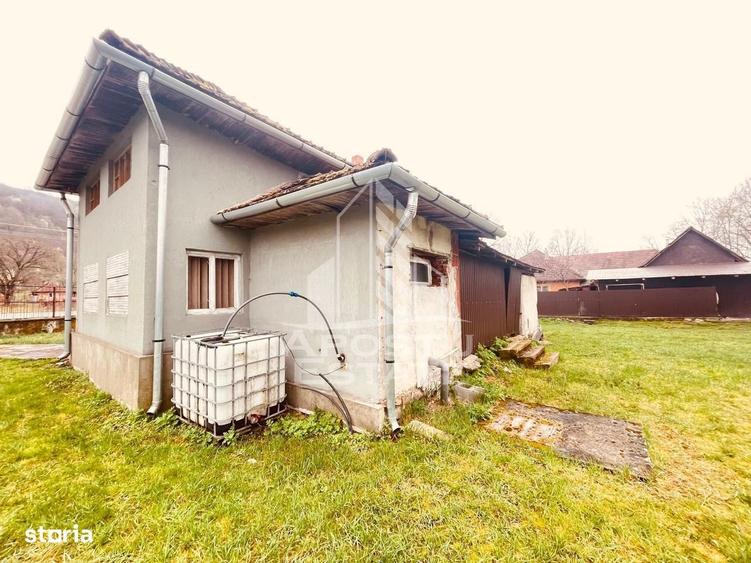 Casă cu 2 camere în Almaș