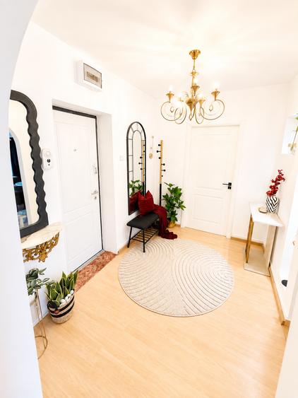 Apartament cu 2 camere decomandat în Capitol