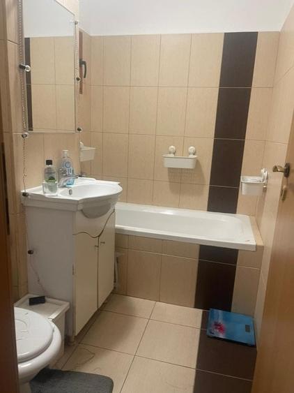 Garsonieră decomandată, mobilată în Tineretului