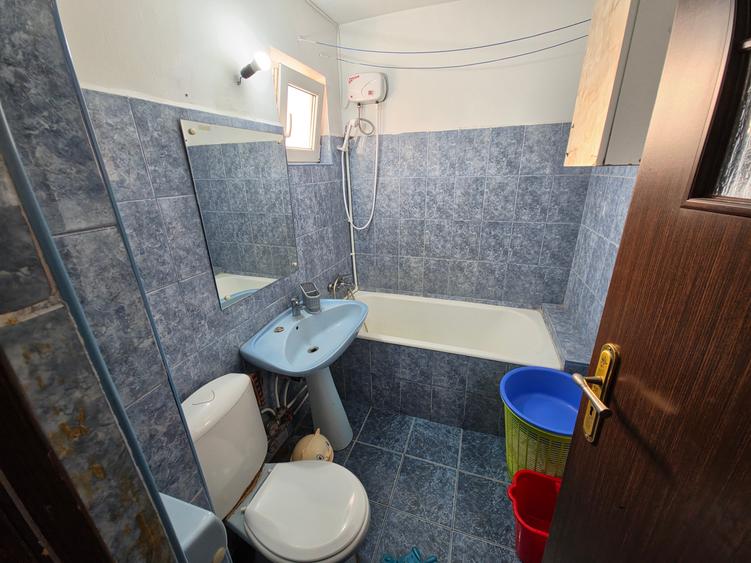 Apartament cu 3 camere decomandat în Tomis Nord