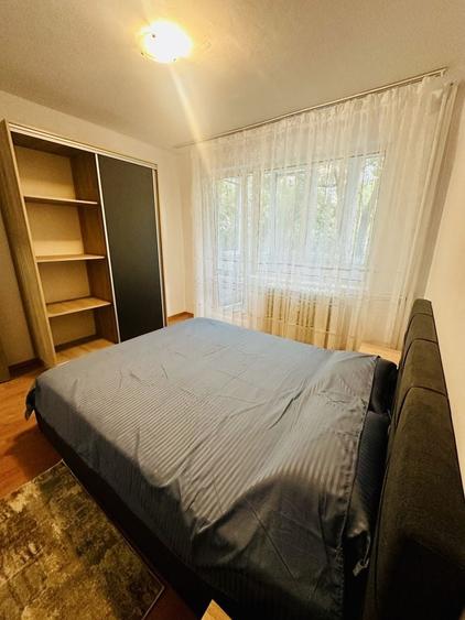 Apartament cu 3 camere decomandat în 1 Decembrie 1918