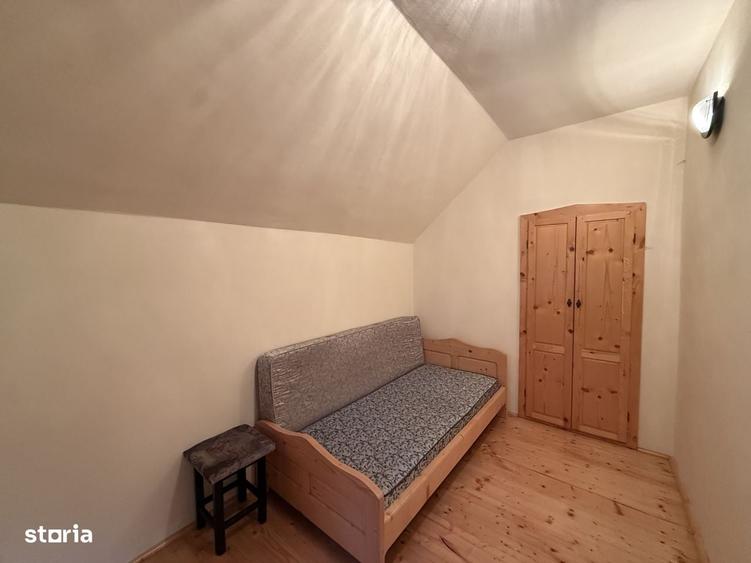 Casă cu 4 camere în Scărișoara