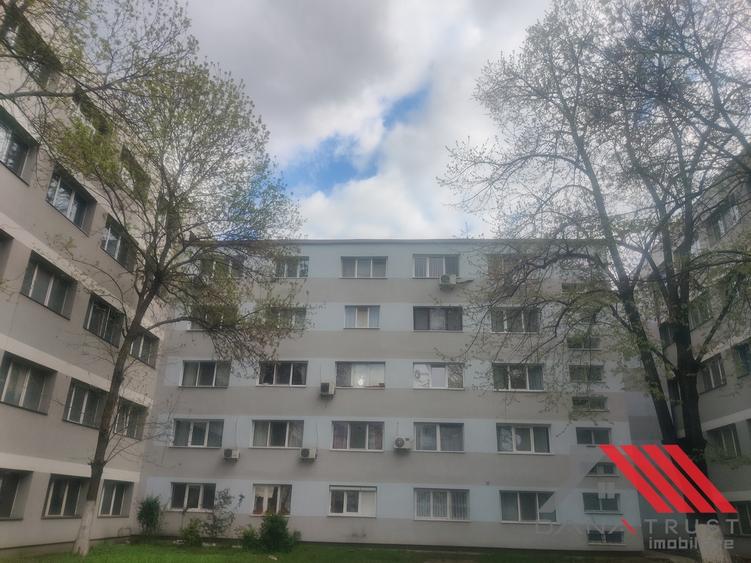 Complexul Studentesc - Garsoniera  17 mp - 200 euro - 1