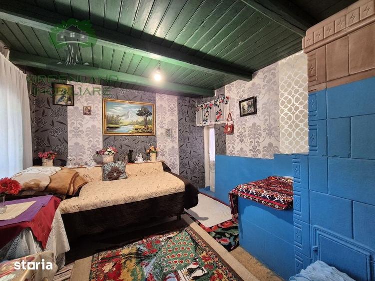 Casă cu 5 camere cu Teren 3024 Mp în Popricani