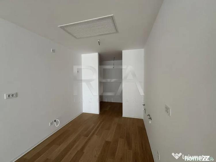 Apartament cu 3 camere semidecomandat în Floreasca