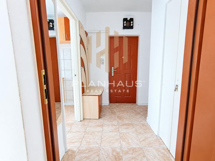 Apartament cu 2 camere semidecomandat, mobilat în Săsar
