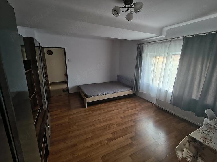 Garsonieră decomandată în Complex Studențesc