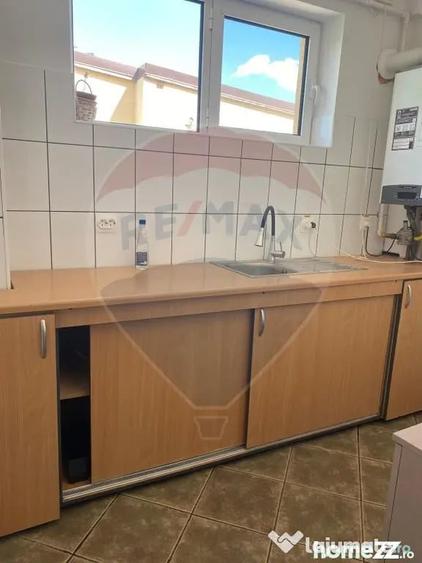 Casă cu 5 camere cu Teren 188 Mp în Vitan