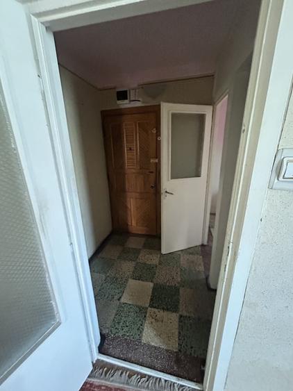 Apartament cu 2 camere semidecomandat în Țerova