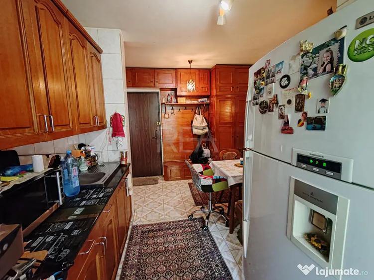 Apartament cu 2 camere decomandat în Drumul Taberei