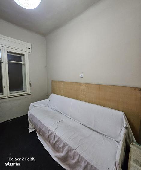 Casă cu 4 camere cu Teren 248 Mp în Central
