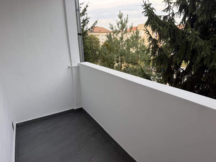 Apartament cu 2 camere decomandat, mobilat în Calea Dumbrăvii