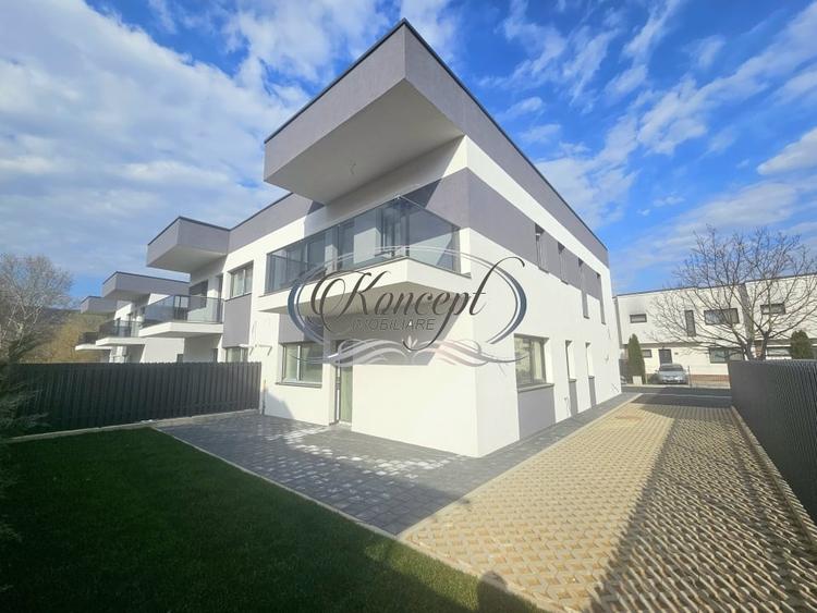Duplex cu 5 camere cu Canalizare în Florești