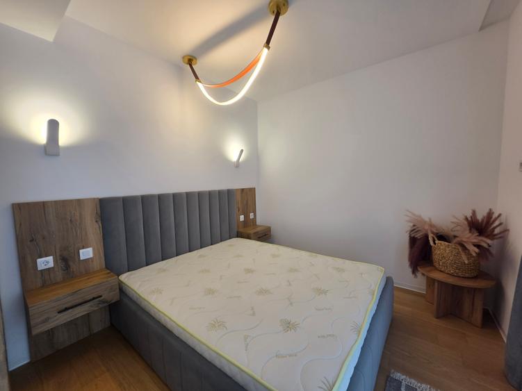 Apartament cu 2 camere semidecomandat, mobilat în Barbu Văcărescu