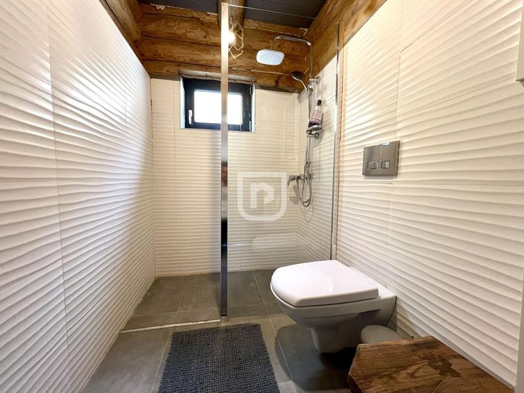 Casă individuală cu 5 camere cu Canalizare în Periferie