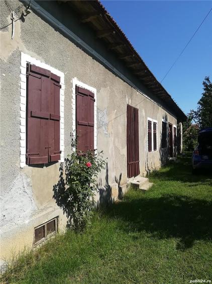 Casă cu 5 camere în Celaru