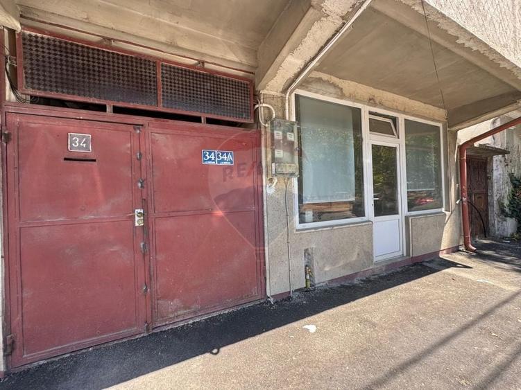 Casă individuală cu 3 camere cu Teren 60 Mp în Central