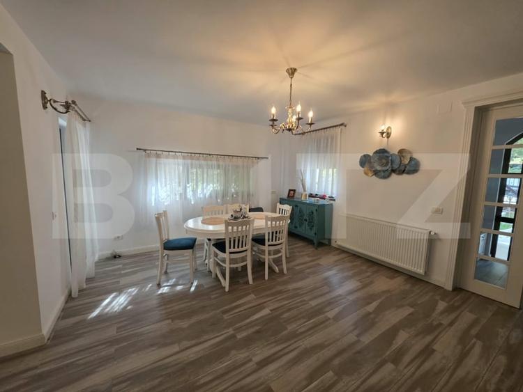 Casă individuală cu 5 camere cu Canalizare în Sinaia