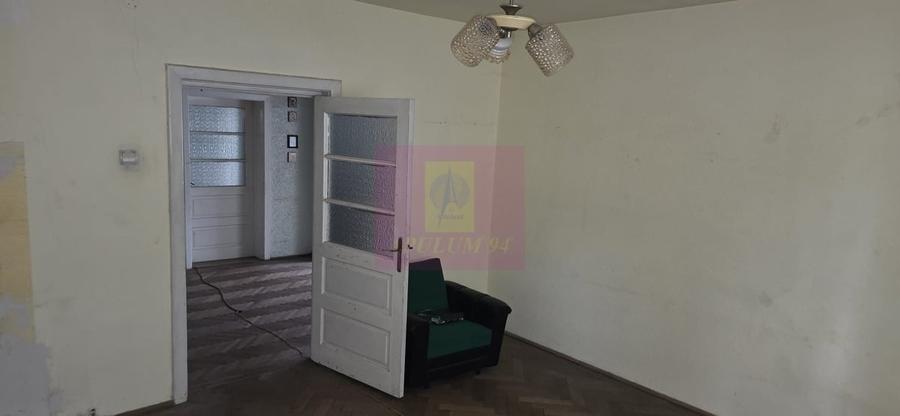 Casă cu 2 camere în Central