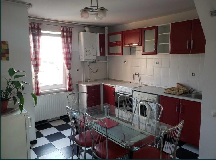Apartament cu 2 camere semidecomandat în 7 Noiembrie
