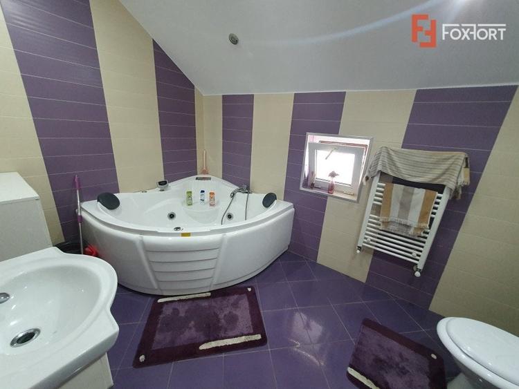 Casă individuală cu 5 camere cu Garaj în Denta