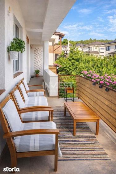 Apartament cu 3 camere decomandat în Bucium