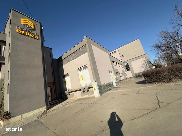 Spațiu comercial, de 808 mp, în Baza 3