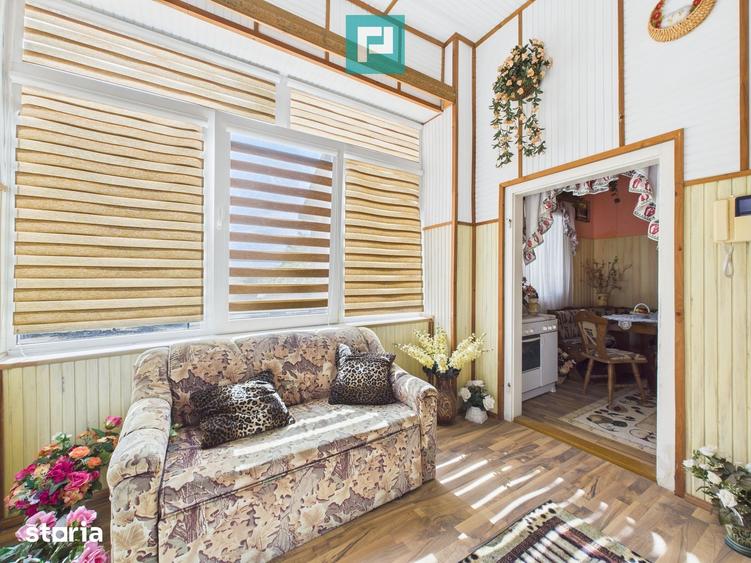 Casă cu 6 camere cu Teren 3800 Mp în Central