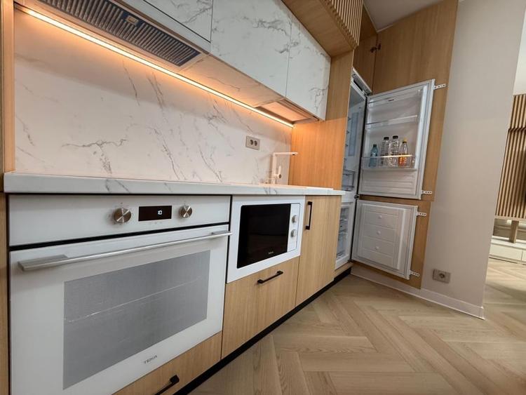 Apartament cu 2 camere semidecomandat, mobilat în Zimbru