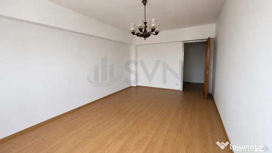 Apartament cu 4 camere decomandat în Amzei