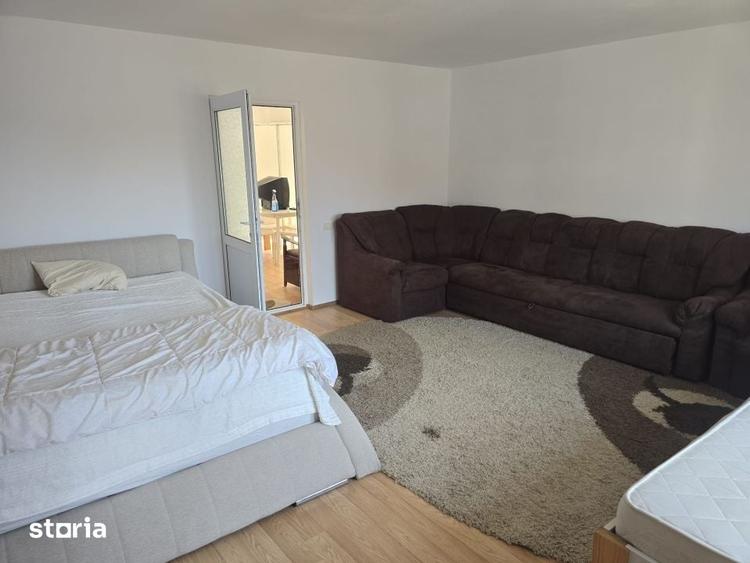 Casă cu 3 camere cu Teren 300 Mp în Tuzla