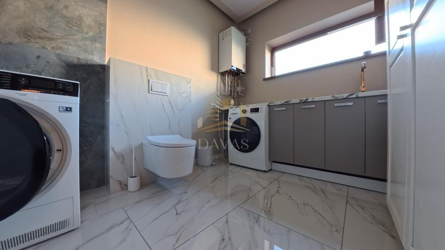 Duplex cu 4 camere cu Canalizare în Bună Ziua