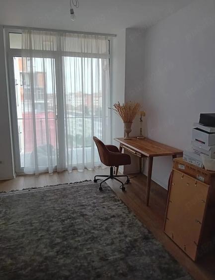 Apartament cu 3 camere decomandat în Circumvalațiunii