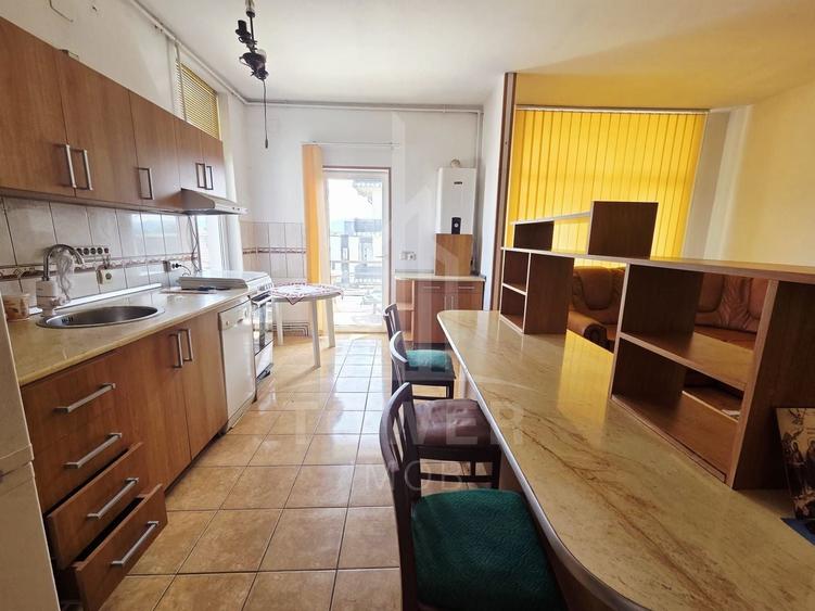 Apartament cu 4 camere, mobilat în Șelimbăr