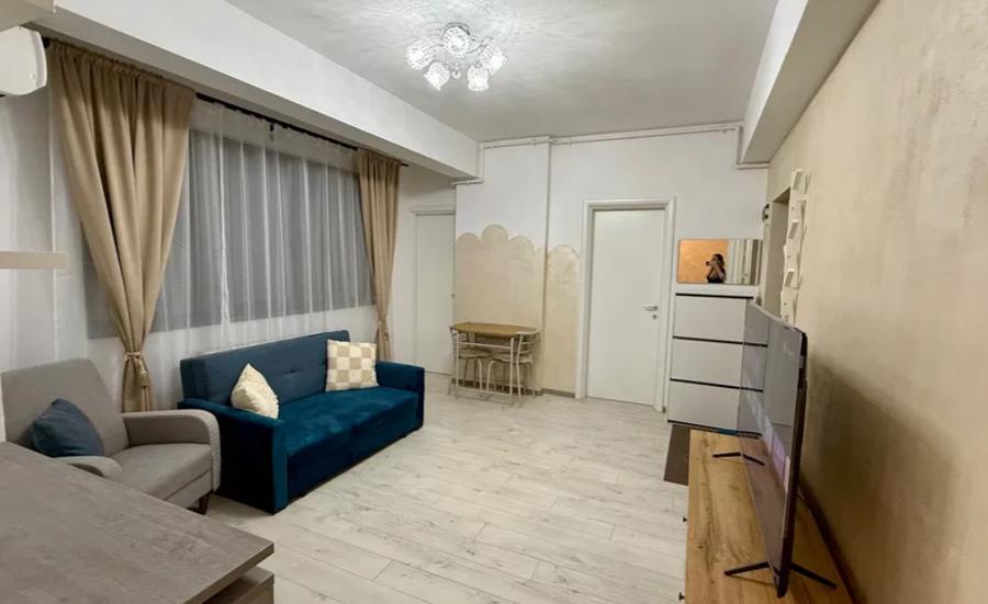 Apartament cu 2 camere semidecomandat în Gorjului