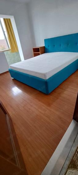 Apartament cu 3 camere decomandat în Girocului