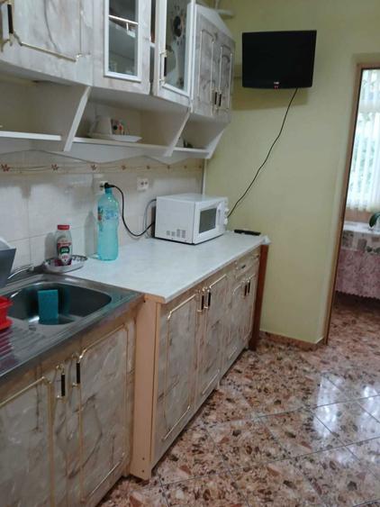 Apartament cu 3 camere decomandat în Tătărași